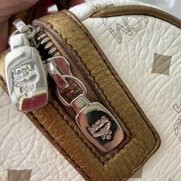 MCM White and Gold Handbag Euc - Picture 8 of 16